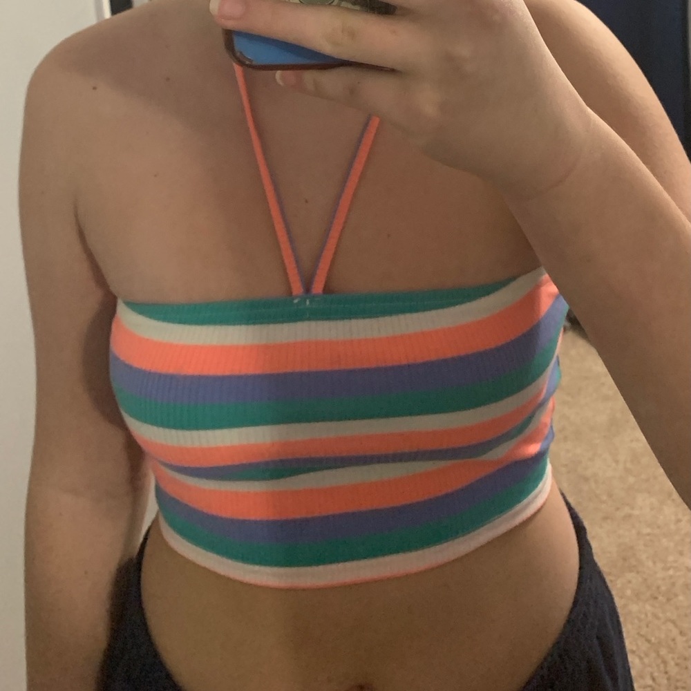 Colorful halter top - Picture 4 of 4